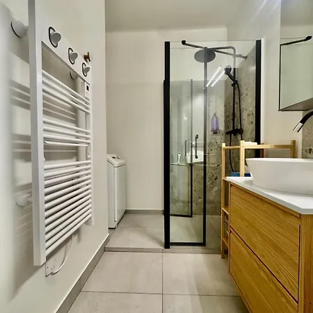 Le Voilier - Face A La Avec Balcon